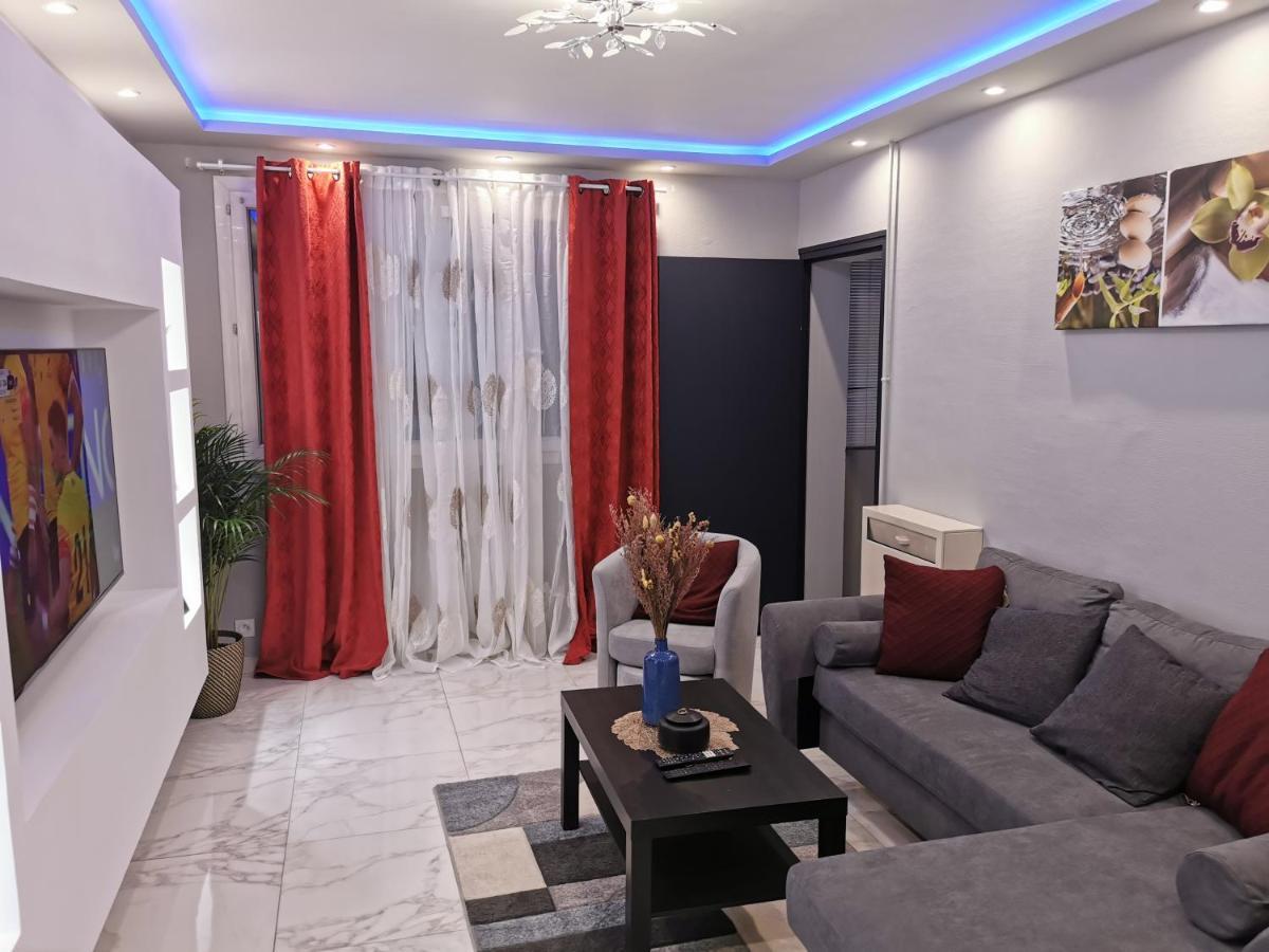 Appartement Meubles A Villeurbanne Lyon Экстерьер фото