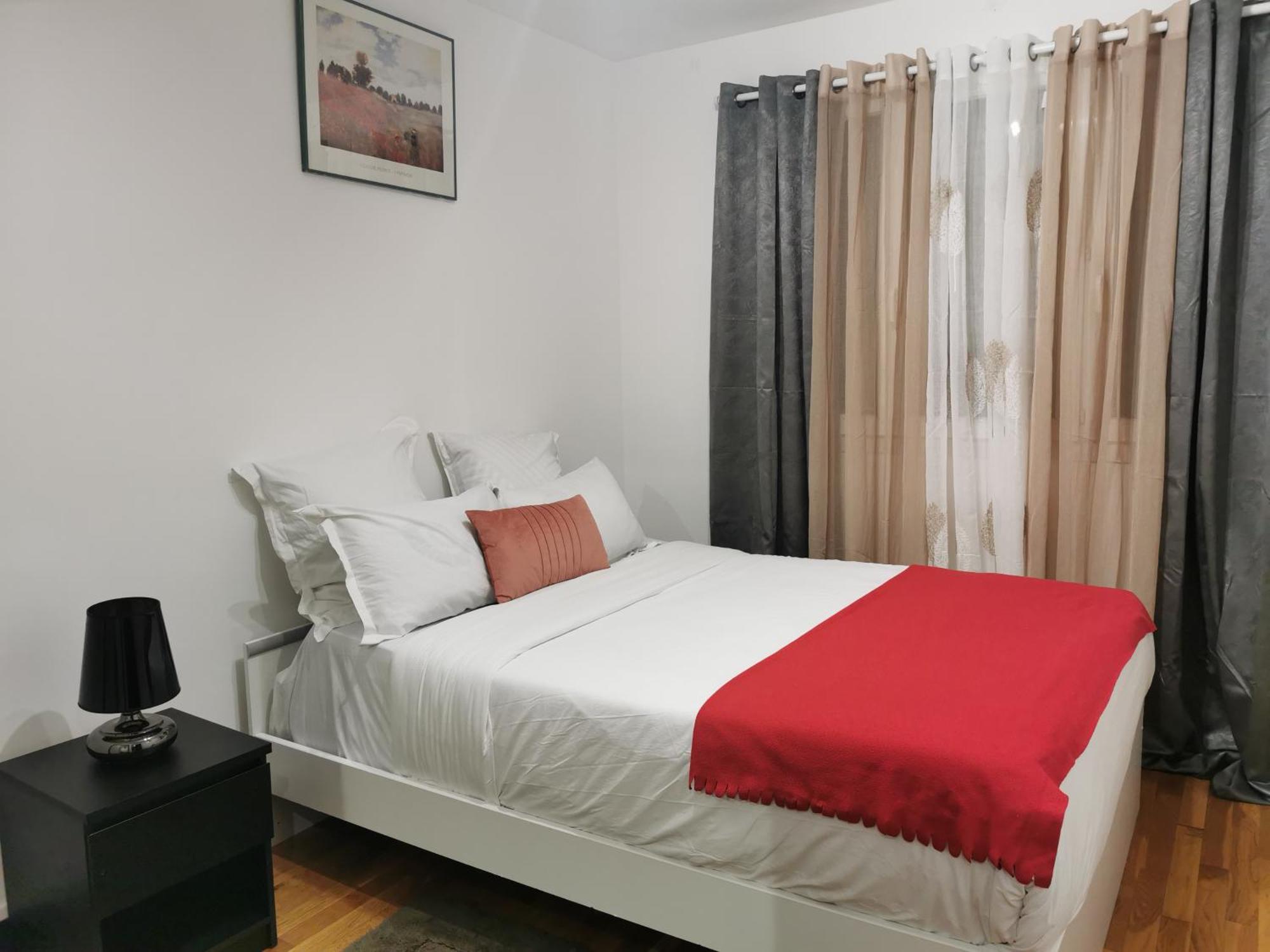 Appartement Meubles A Villeurbanne Lyon Экстерьер фото